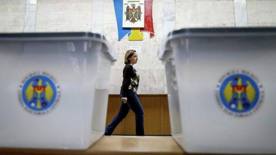 Candidații la alegerile prezidențiale din România salută victoria Maiei Sandu