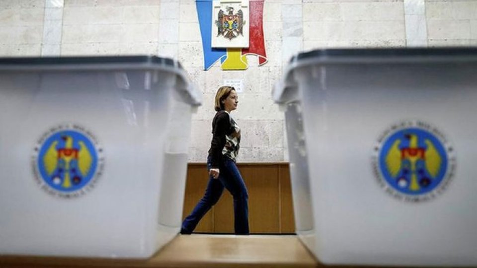 Candidații la alegerile prezidențiale din România salută victoria Maiei Sandu