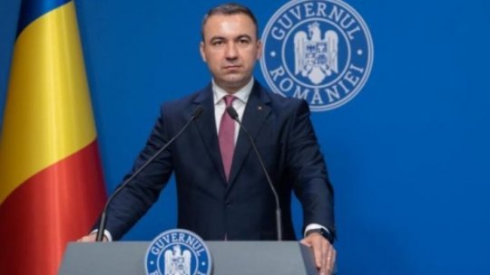 EXCLUSIV Permisul auto, buletinul, paşaportul vor putea fi reînnoite direct de pe  telefon