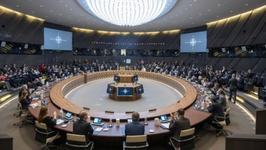 Mai mulţi lideri politici salută candidatura preşedintelui Klaus Iohannis la şefia NATO