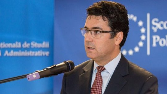 Sondajele online au devenit "un instrument de influenţare a opiniei publice"