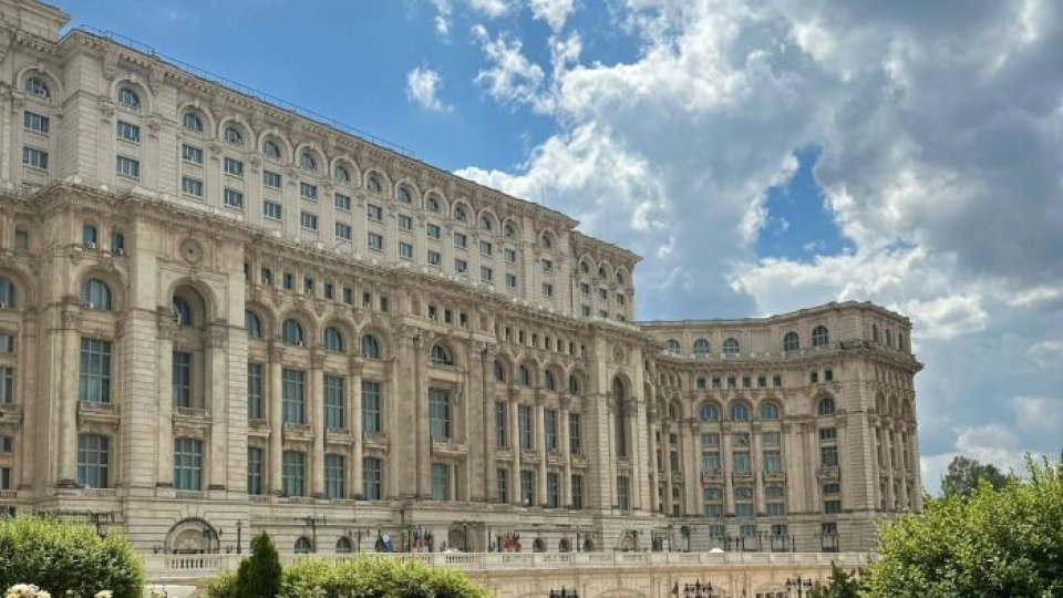 Protest al angajaţilor Camerei Deputaţilor