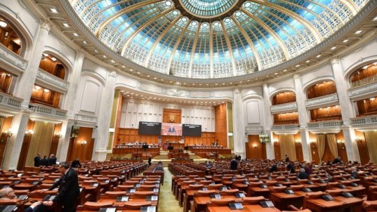 Plata pensiilor private și  scutirea unor categorii de la plata asigurărilor de sănătate, pe agenda Parlamentului