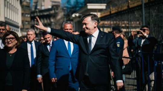 BEC a admis înregistrarea candidaturii lui Crin Antonescu pentru alegerile prezidenţiale