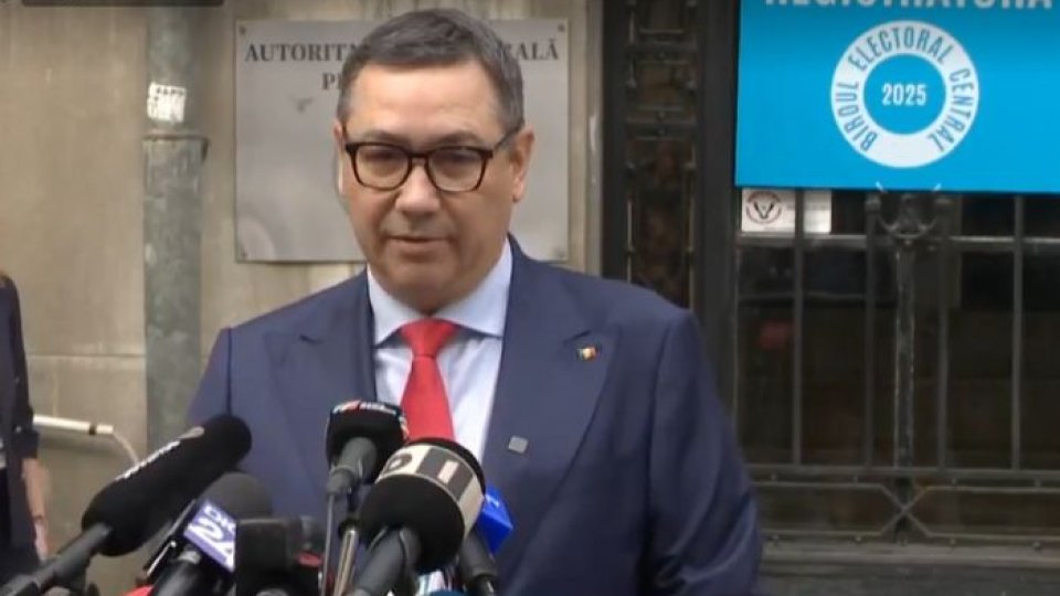 Victor Ponta şi-a depus candidatura la alegerile prezidenţiale. PSD l-a exclus din partid