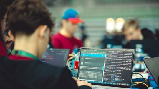 MApN semnalează noi încercări de dezinformare apărute în mediul online