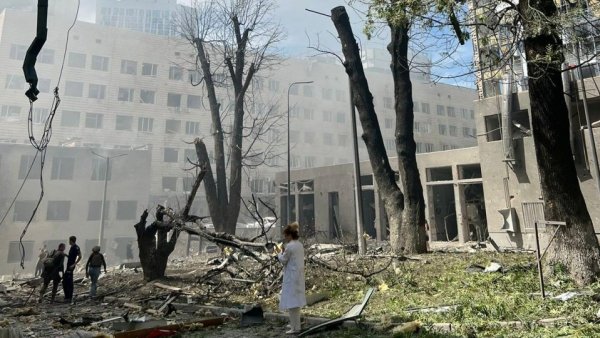 10 miliarde de euro pentru reconstrucţia Ucrainei