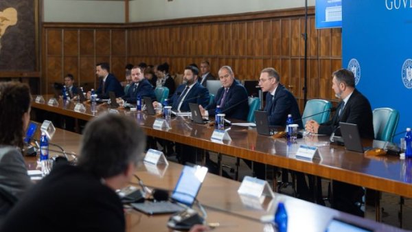 Noul guvern ia în calcul prelungirea măsurilor de temperare a scumpirilor la benzină şi motorină