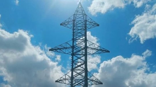 Reduceri voluntare de consum la electricitate, discutate de Guvern