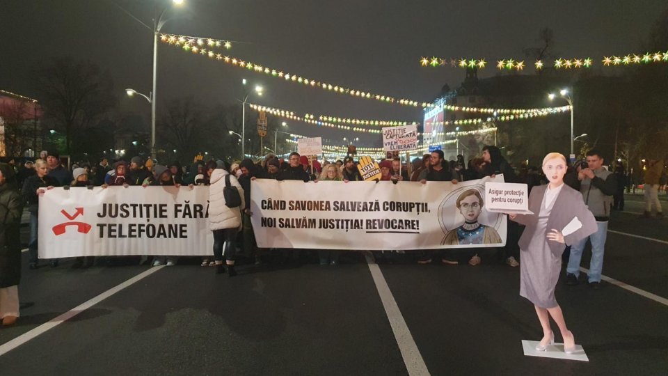 Mii de persoane au ieșit în stradă pentru o justiție independentă