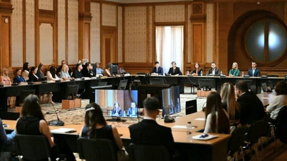 Tensiuni politice tot mai mari legate de deficitul bugetar