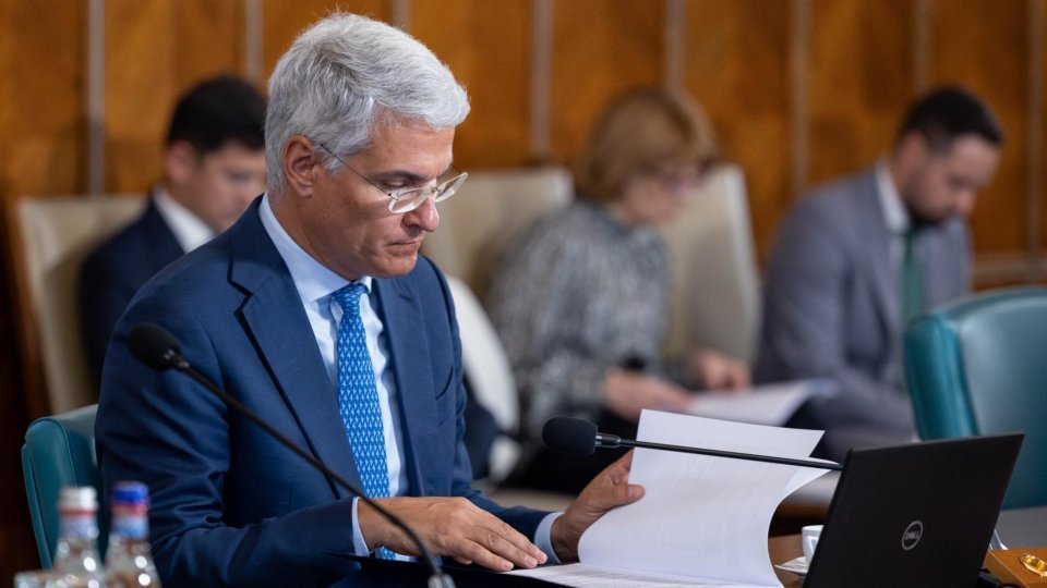 Noi discuţii pe proiectul Legii salarizării